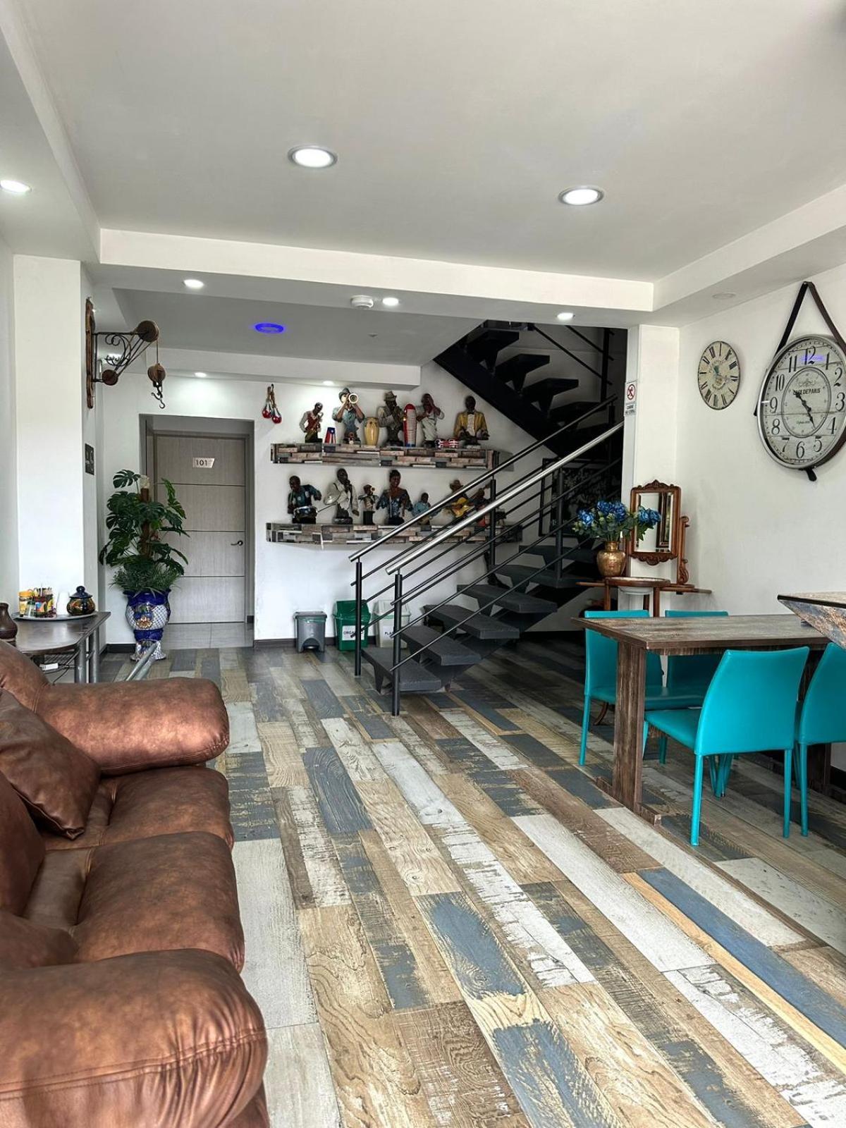 Hotel Los Maderos 卡利 外观 照片